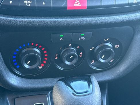 Used 2022 RAM ProMaster City Base image 26