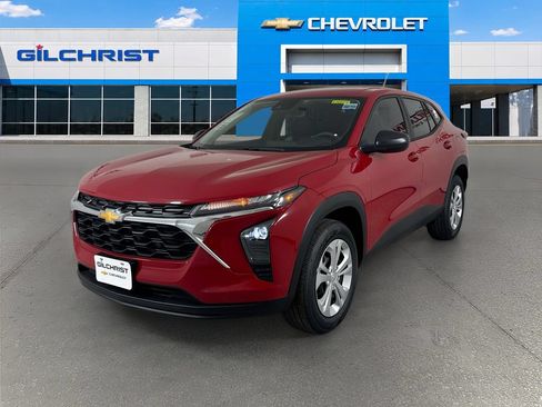 New 2026 Chevrolet Trax LS w/ Driver Confidence Package FWD image 4
