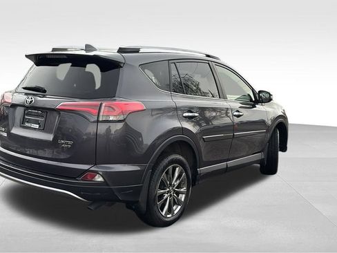 Used 2018 Toyota RAV4 Limited image 7