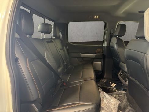 New 2026 Ford F250 Lariat w/ Black Appearance Package AWD/4WD image 16