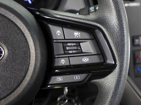 Certified 2025 Subaru Crosstrek 2.0i image 27