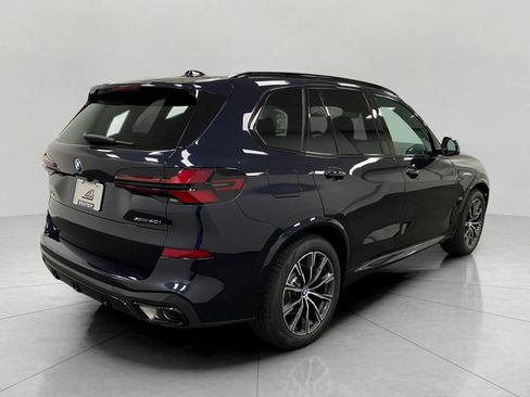 New 2026 BMW X5 xDrive40i w/ M Sport Package AWD/4WD image 3