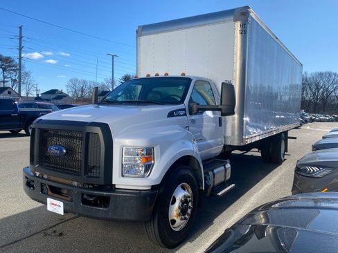 Used 2019 Ford F650 2WD Regular Cab Super Duty image 4