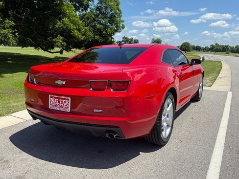 Used 2011 Chevrolet Camaro LT RWD image 10