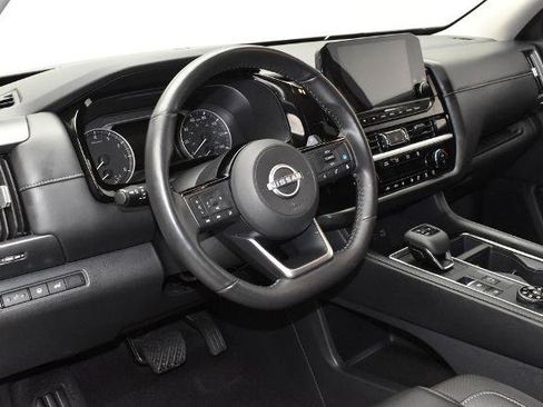 Certified 2025 Nissan Pathfinder SL AWD/4WD image 15