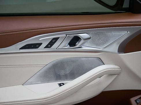 Used 2022 BMW M850i xDrive Coupe image 13