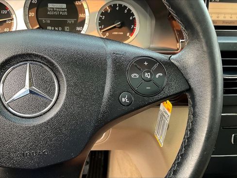 Used 2010 Mercedes-Benz GLK 350 4MATIC image 12