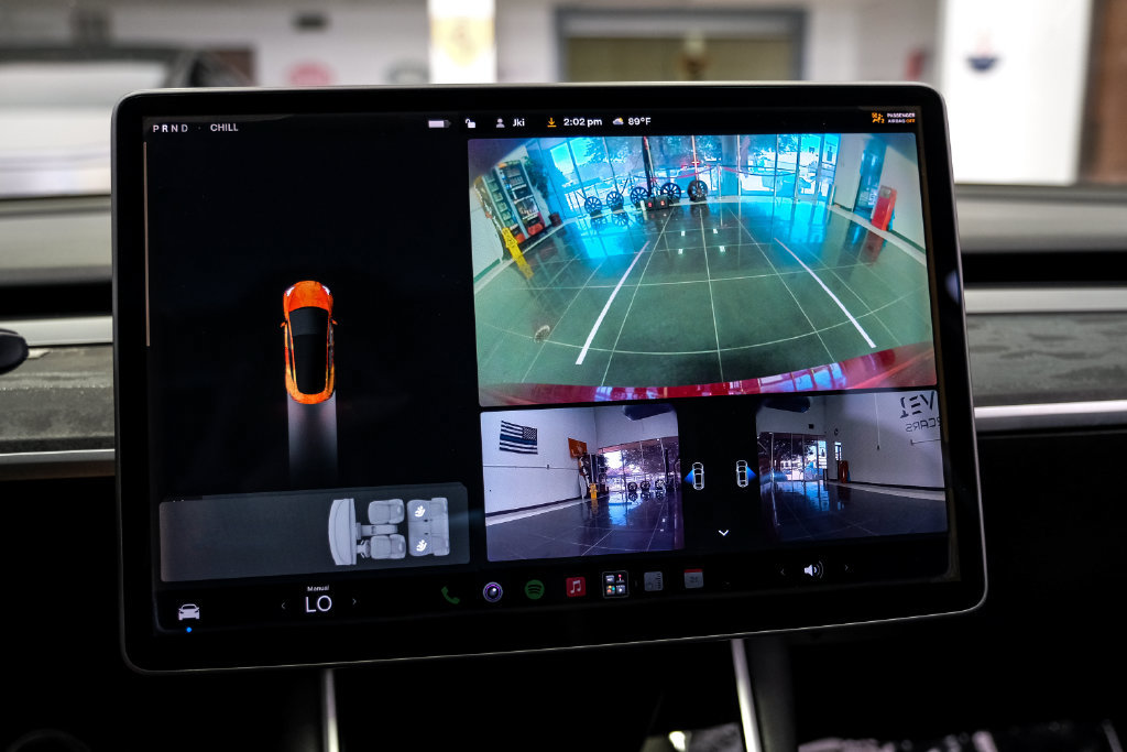 Used 2018 Tesla Model 3 Long Range RWD image 22