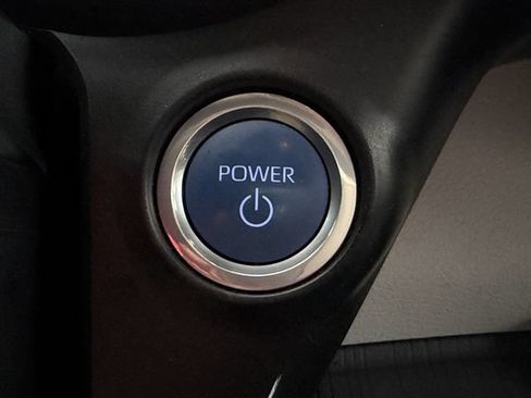Used 2024 Toyota Sienna XSE FWD image 20