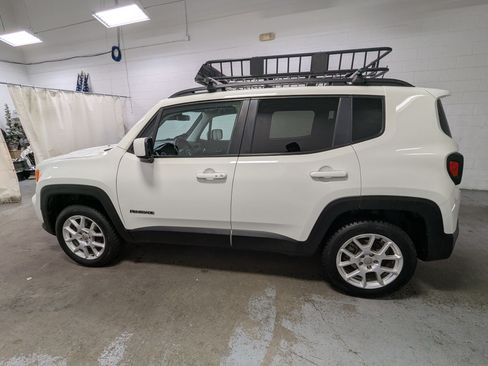 Used 2019 Jeep Renegade Latitude w/ Cold Weather Group AWD/4WD image 10