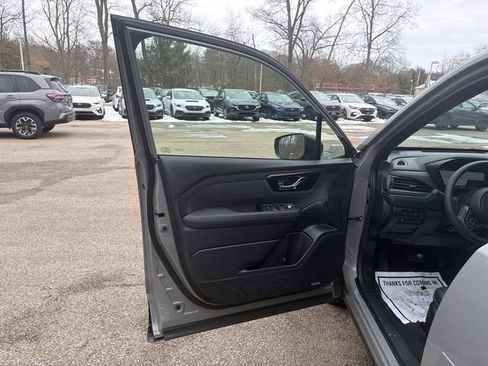 Certified 2025 Subaru Forester Limited AWD/4WD image 25