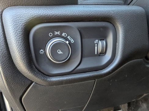 Used 2023 RAM 3500 Tradesman image 13