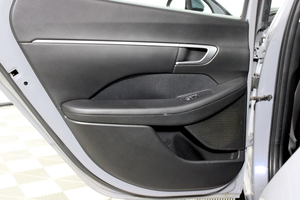Used 2024 Hyundai Sonata SEL FWD image 18