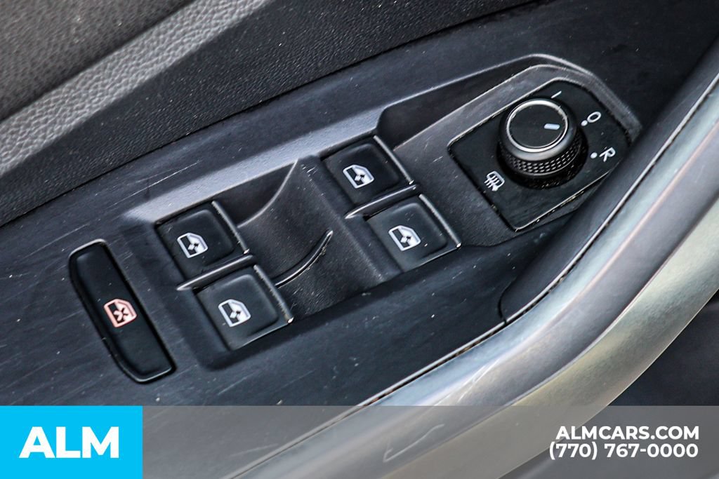 Used 2024 Volkswagen Jetta SE FWD image 43