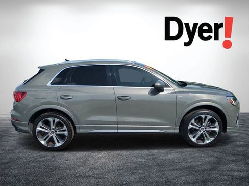 Used 2021 Audi Q3 2.0T Premium Plus w/ Premium Plus Package AWD/4WD image 2