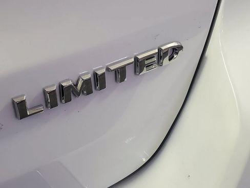 Used 2021 Jeep Grand Cherokee Limited AWD/4WD image 35