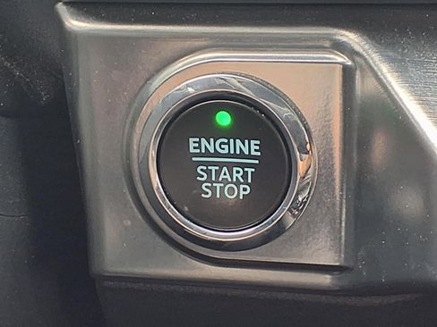 Used 2022 Ford F150 Lariat w/ Equipment Group 502A High AWD/4WD image 12