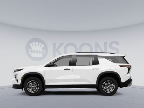 New 2026 Chevrolet Traverse LT w/ Midnight/Sport Edition AWD/4WD image 2