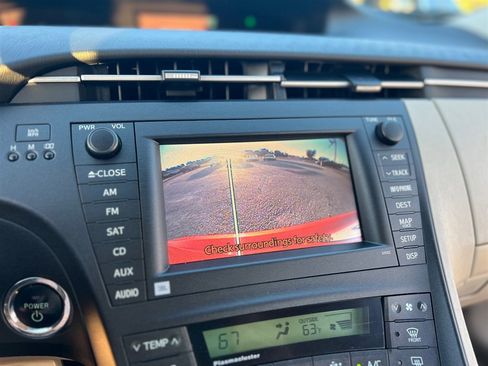 Used 2011 Toyota Prius image 25