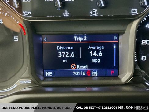 Used 2022 GMC Sierra 2500 AT4 image 11