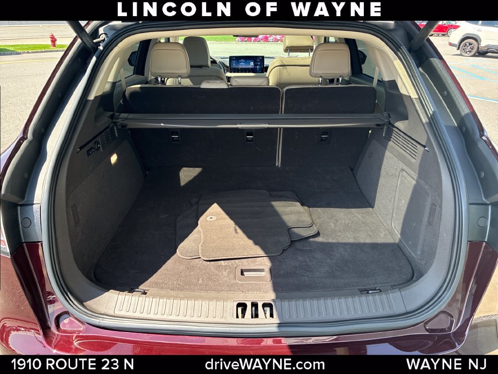 Certified 2023 Lincoln Nautilus Reserve w/ Cargo Utility Package AWD/4WD image 7