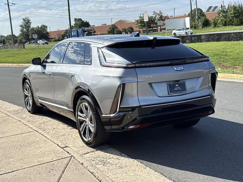 Used 2024 Cadillac Lyriq Luxury AWD/4WD image 21
