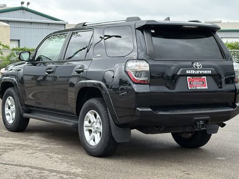 Used 2024 Toyota 4Runner SR5 Premium AWD/4WD image 9