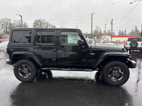 Used 2017 Jeep Wrangler 75th Anniversary image 7