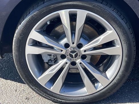 Used 2019 Mercedes-Benz C 300 Sedan image 8