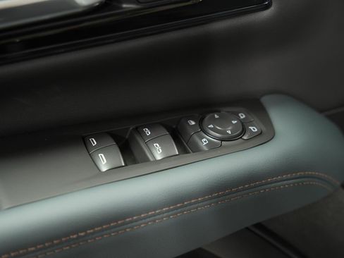 New 2026 GMC Yukon XL AT4 w/ AT4 Premium Plus Package AWD/4WD image 30