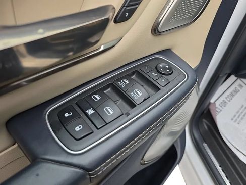 Used 2021 RAM 1500 Limited AWD/4WD image 13