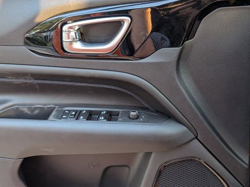 New 2026 Jeep Compass Latitude image 23