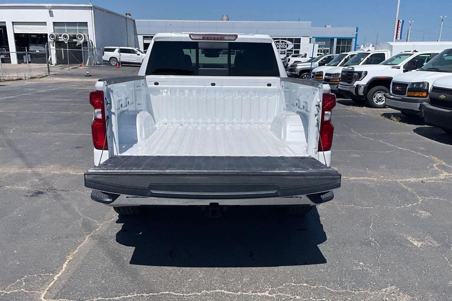 Used 2022 Chevrolet Silverado 1500 LTZ w/ LTZ Convenience Package II AWD/4WD image 4