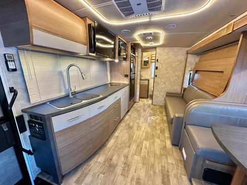 Used 2017 Mercedes-Benz Sprinter 3500 image 10