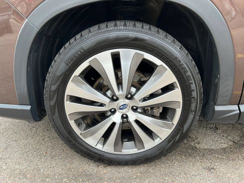 Used 2019 Subaru Ascent Touring AWD/4WD image 9
