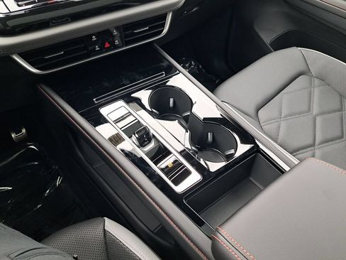 New 2026 Volkswagen Atlas Peak Edition AWD/4WD image 27