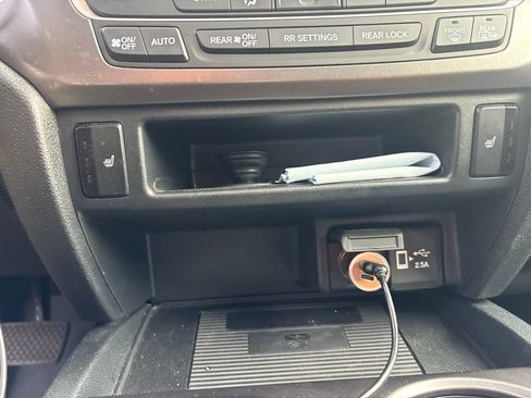 Used 2022 Honda Pilot Special Edition image 15