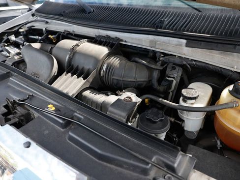 Used 2014 Ford E-350 and Econoline 350 XLT image 45