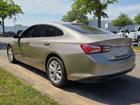 Used 2022 Chevrolet Malibu LT FWD image 7