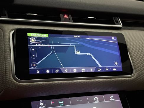 Used 2020 Land Rover Range Rover Velar R-Dynamic S AWD/4WD image 33