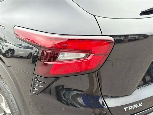 New 2026 Chevrolet Trax LT w/ Driver Confidence Package image 11