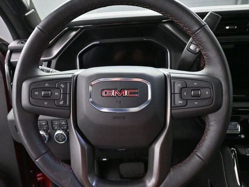 Used 2025 GMC Sierra 2500 AT4X image 17