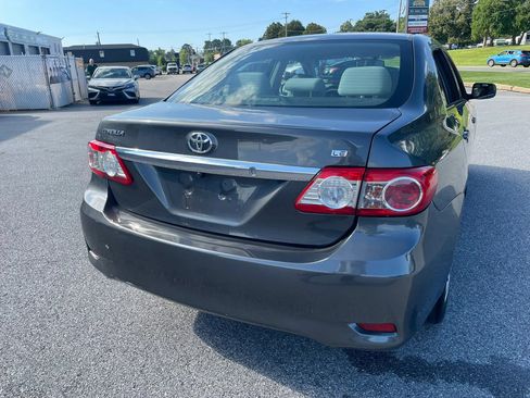 Used 2013 Toyota Corolla LE FWD image 13