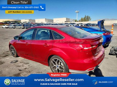 Used 2015 Ford Focus SE w/ SE Ecoboost Package FWD image 3