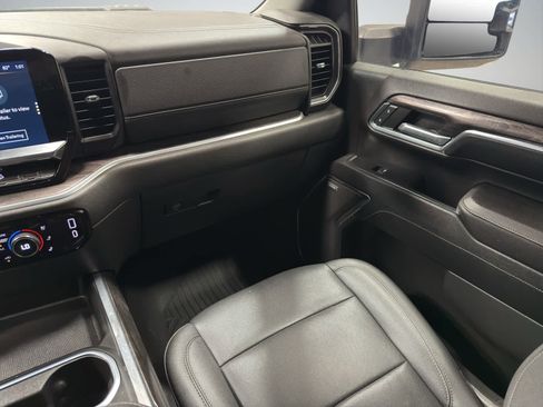 Used 2024 Chevrolet Silverado 2500 LTZ w/ LTZ Plus Package image 24
