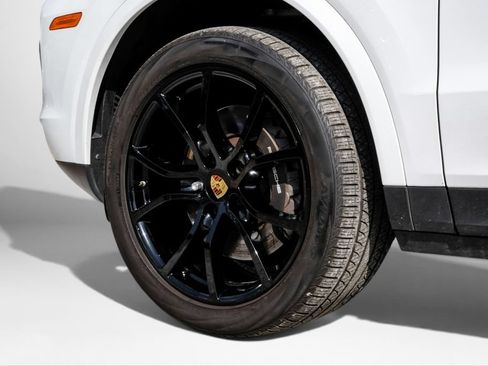Used 2021 Porsche Cayenne AWD/4WD image 51