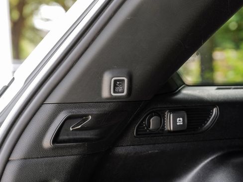 Used 2023 Jeep Grand Cherokee Altitude image 64