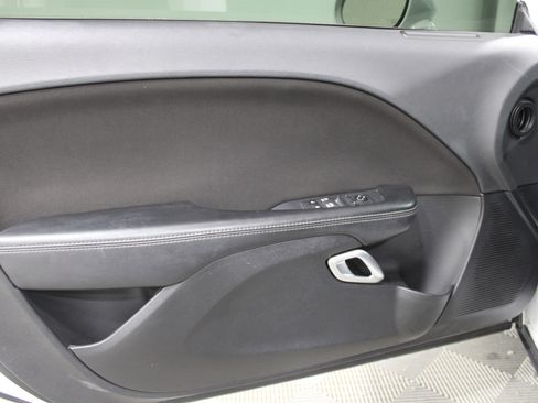 Used 2020 Dodge Challenger SXT w/ Blacktop Package image 5