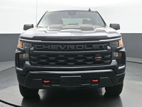 Used 2022 Chevrolet Silverado 1500 Custom Trail Boss w/ LPO, Dark Essentials Package AWD/4WD image 8