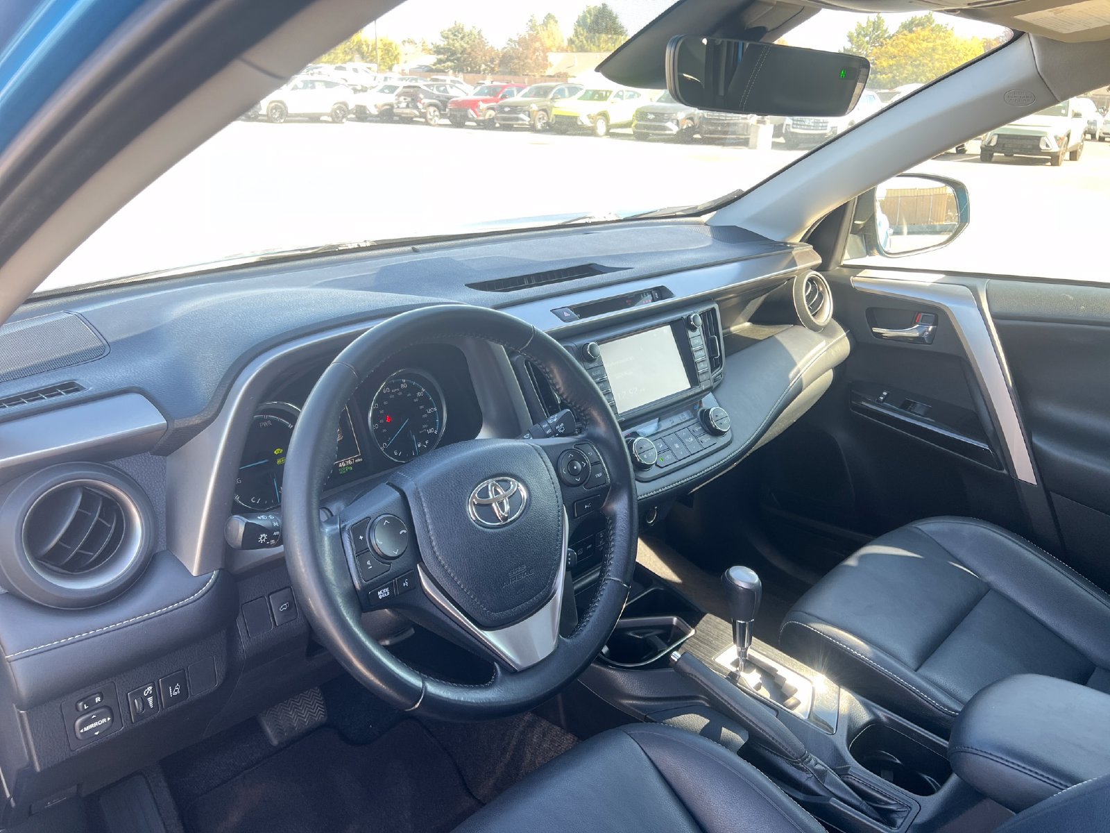 Used 2017 Toyota RAV4 Limited w/ Advanced Technology Package AWD/4WD image 34